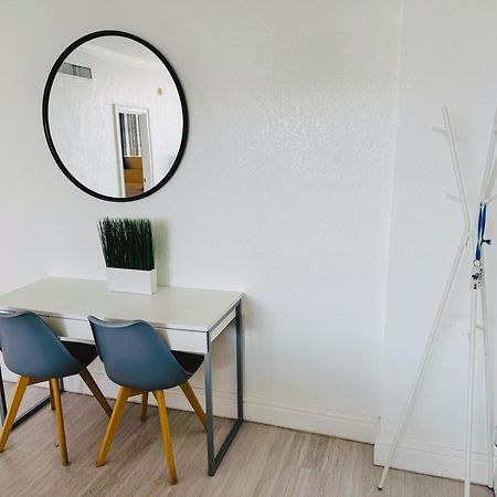 Miami Hollywood Great Two Bedroom Apartment With Channel View 006-22Bvic Exterior photo