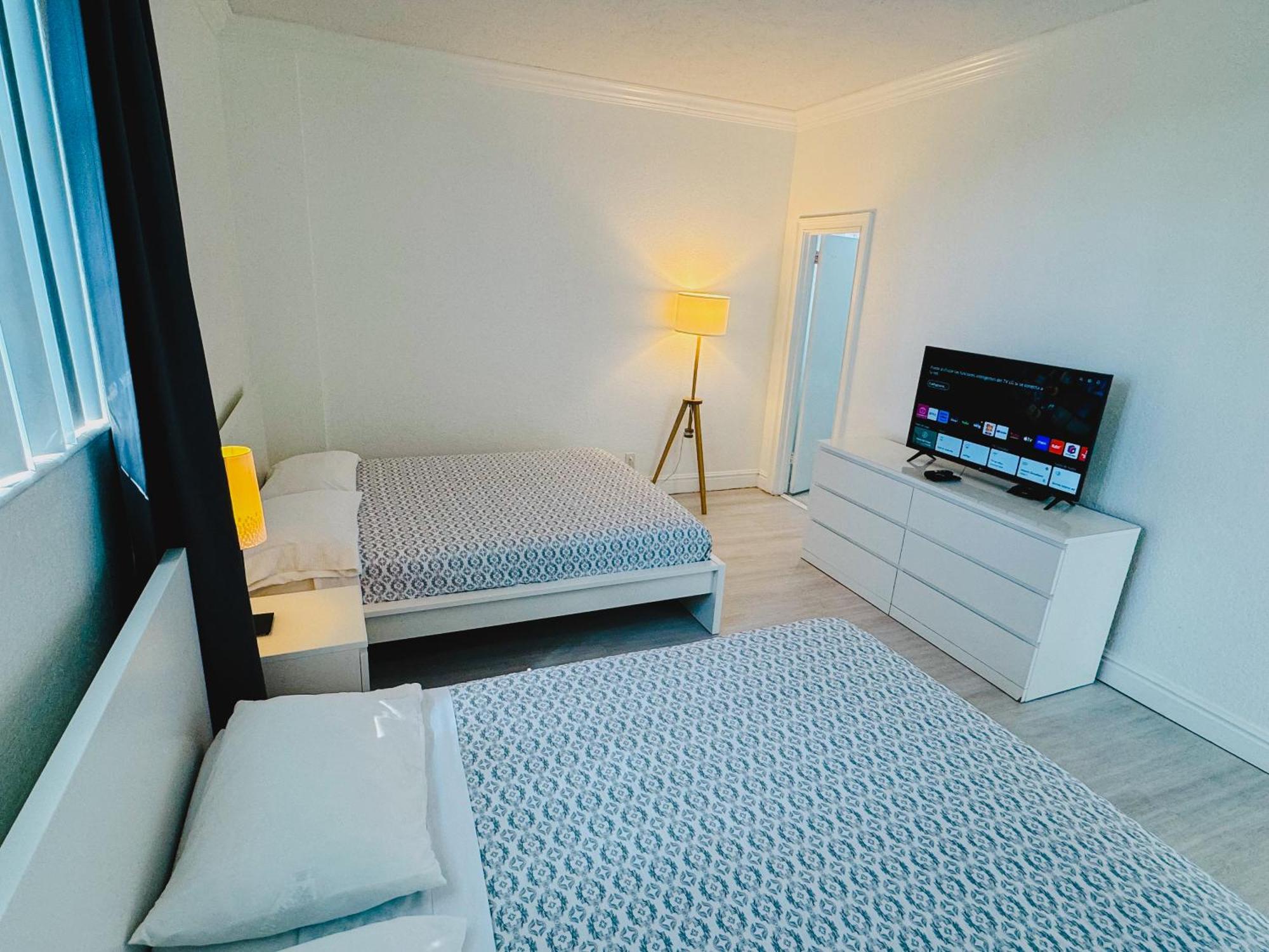 Miami Hollywood Great Two Bedroom Apartment With Channel View 006-22Bvic Exterior photo