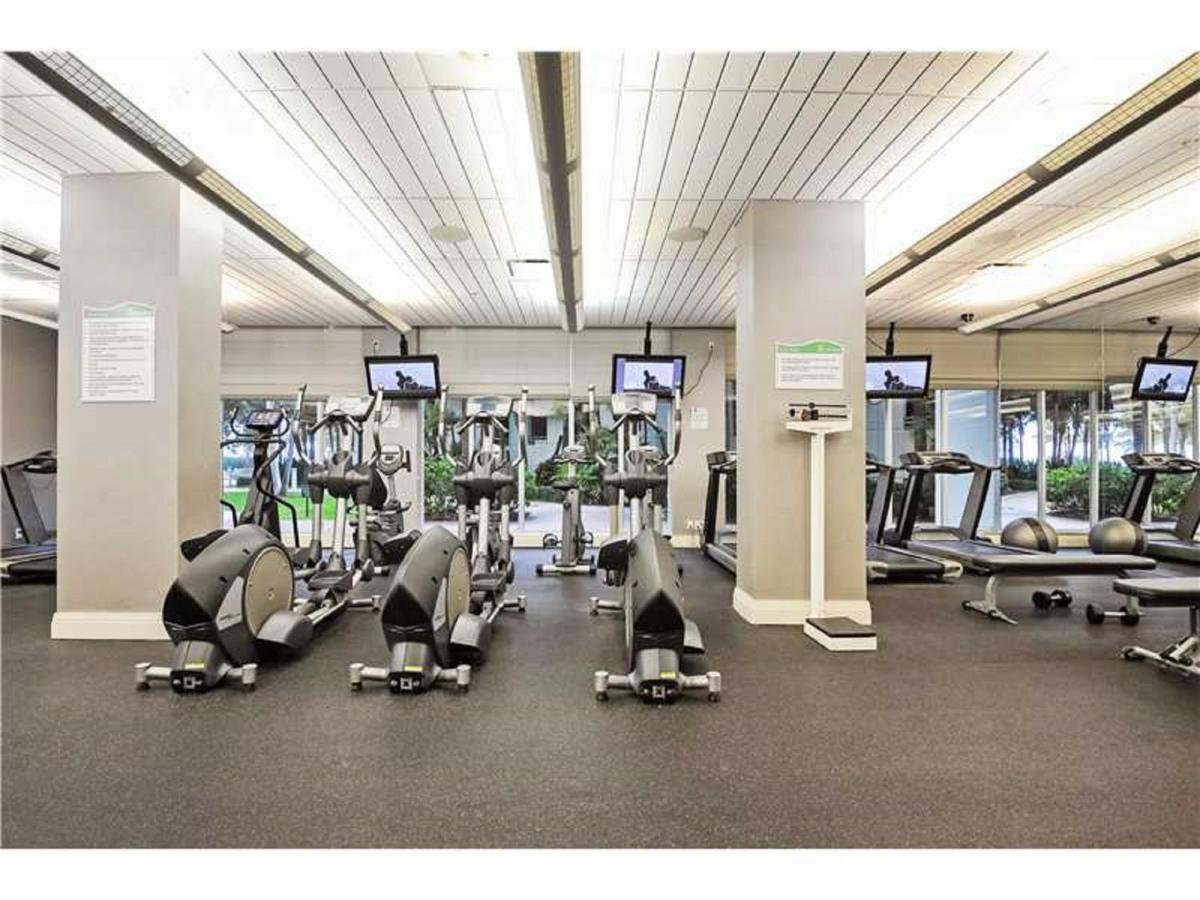 Miami Hollywood Great Two Bedroom Apartment With Channel View 006-22Bvic Exterior photo